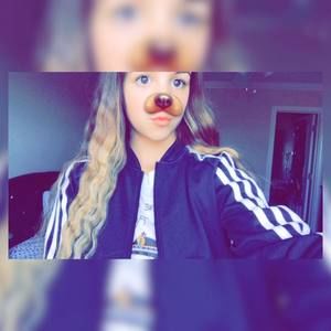 Meet your Posher, Olivia